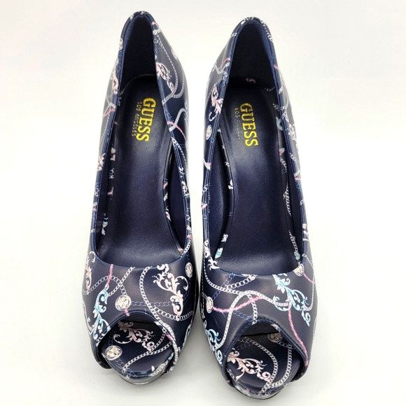 GUESS Heels Jewels Print - Picture 2 of 5